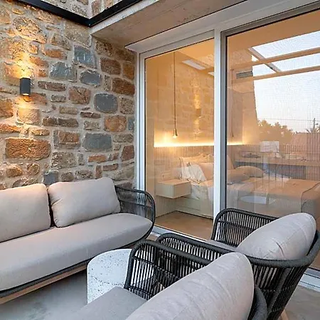 Gialova Hills 8 - Luxury With Pool